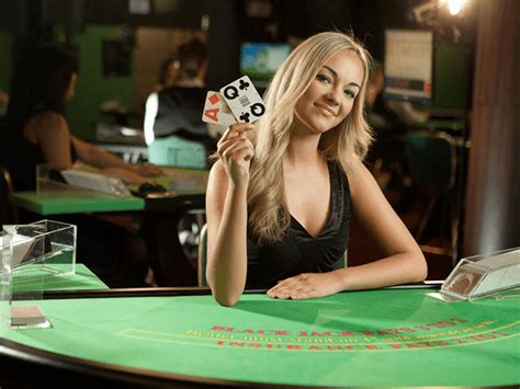 Primeira Mulher Dealer De Blackjack