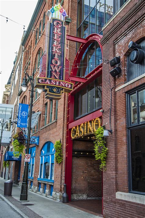 Senhora Sues Casino Greektown